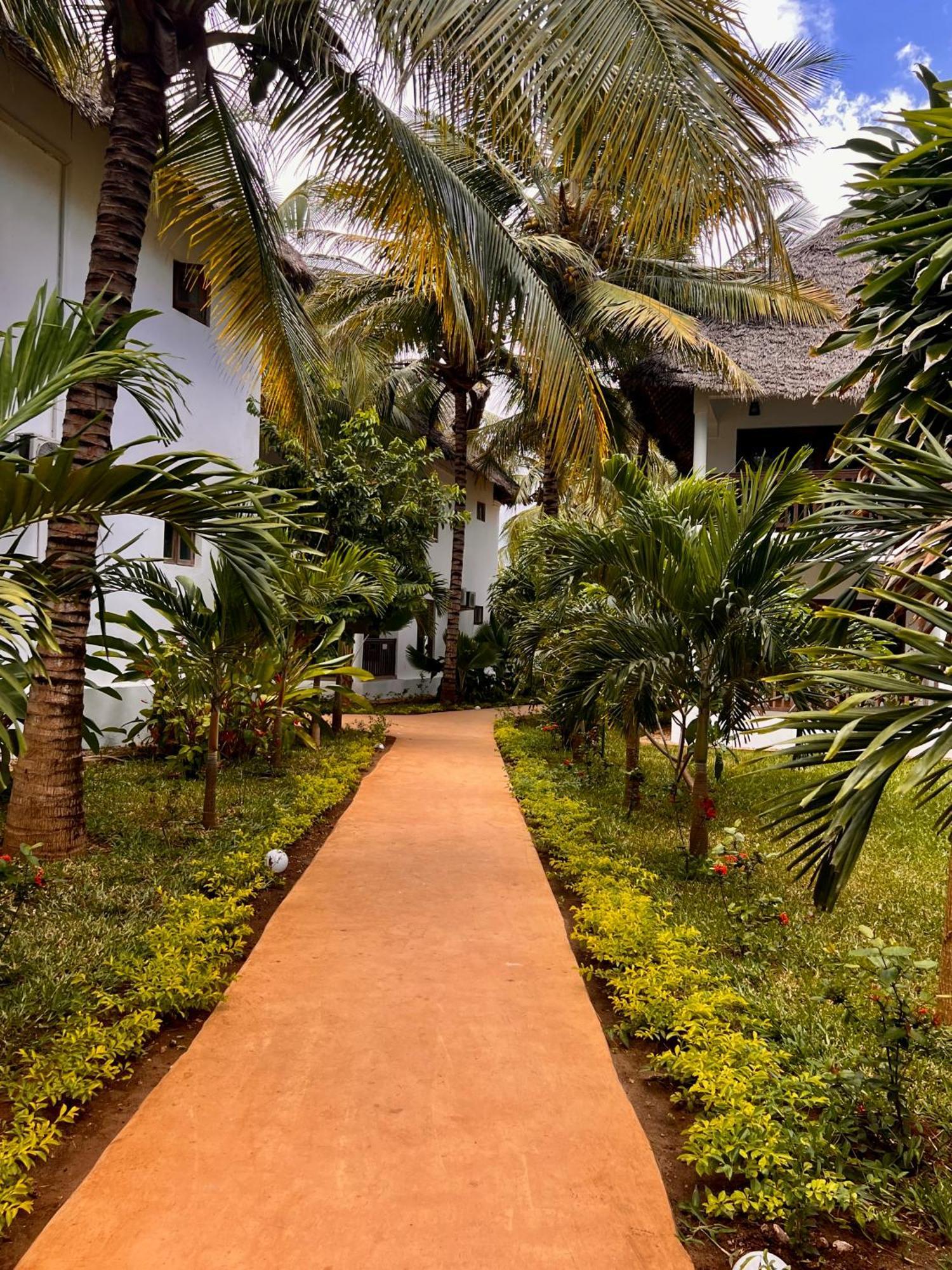 Zanzibar Bahari Villas มาเทมวu ภายนอก รูปภาพ